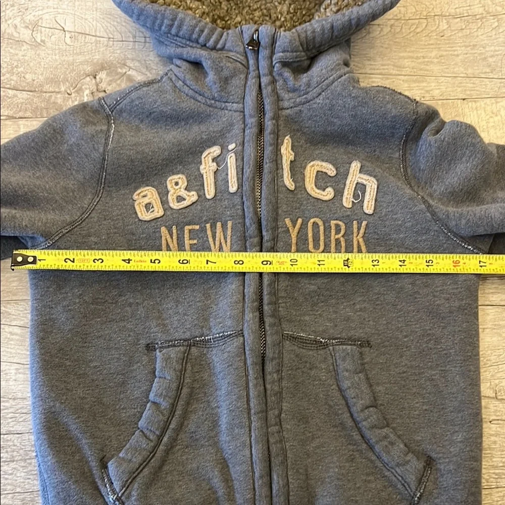 Abercrombie Kids Gray Sherpa Lined Zip-Up Hoodie Jacket with Hood Boy’s‎ Small